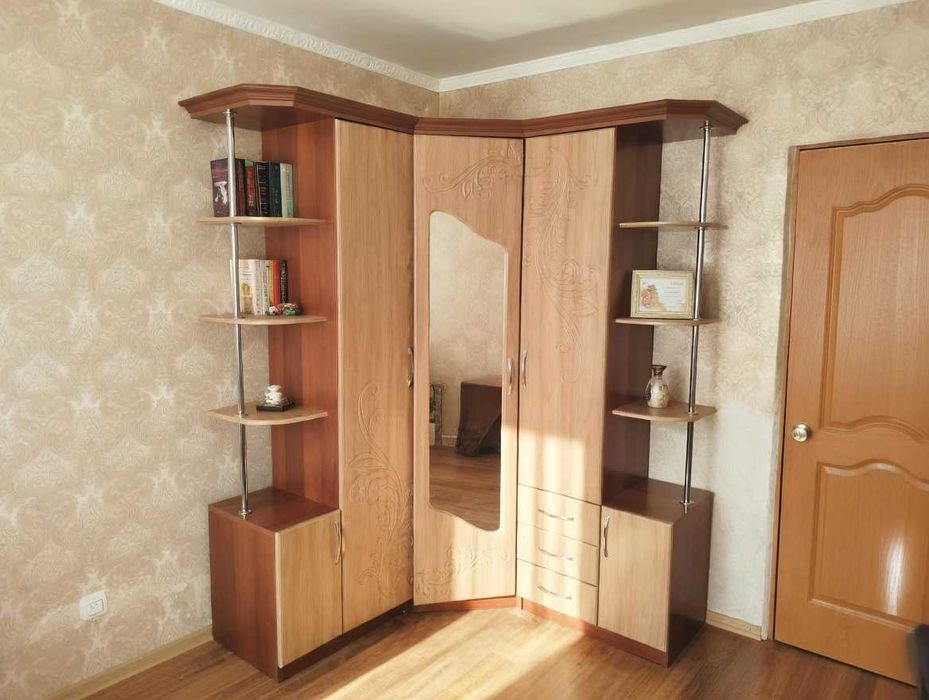 Угловой шкаф-купе