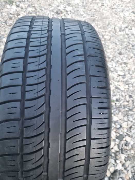 Летни гуми 255х45х20 два броя Pireli