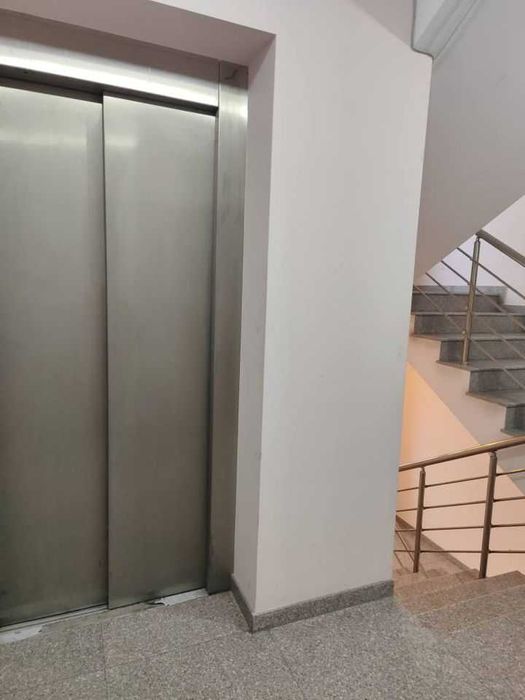 Дава се под наем Гараж / Паркомясто в Варна, Автогара - 18 кв.м за 71.4 € - Снимка #1