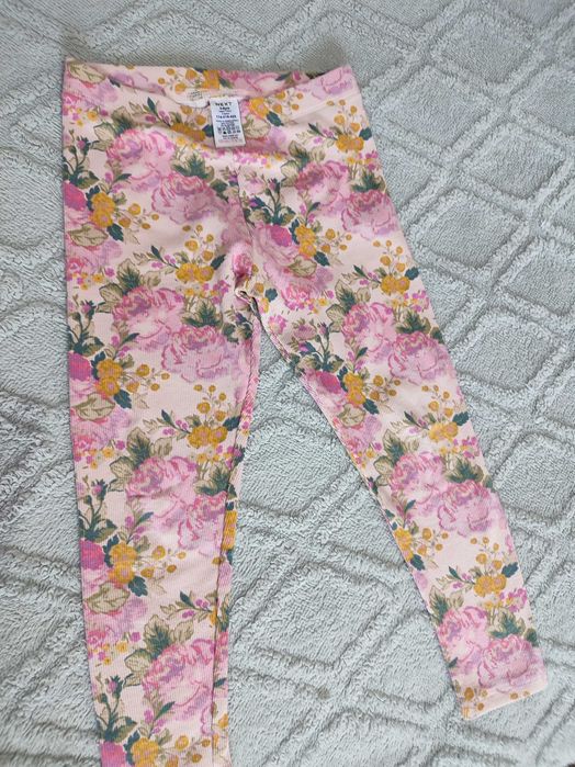 Продам одежду на девочку производства Zara и Next