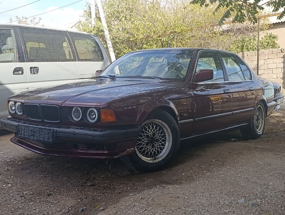 БМВ е32 М60 автомат 3л