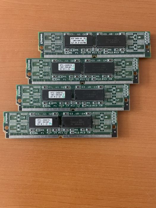 Retro memorii edo 16mb 72 pini