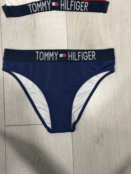 Tommy Hilfiger бански