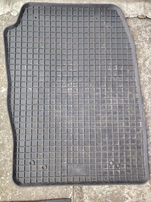 Vand presuri Ford marca Rigum