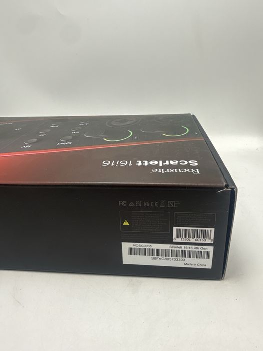 Interfață audio Focusrite Scarlett 16i16 4th Gen Sigilata