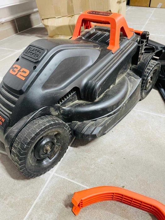 Mașină de tuns iarba BLACK+DECKER BEMW351-QS