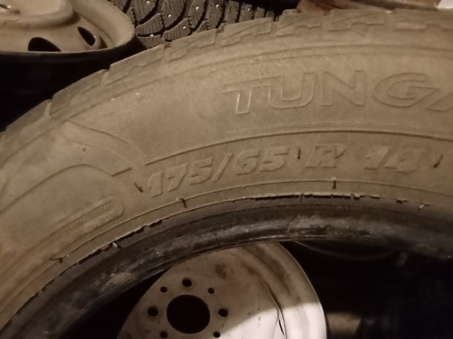 Продам летние шины на 14