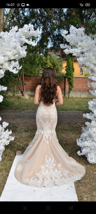 Rochie mireasa sirena