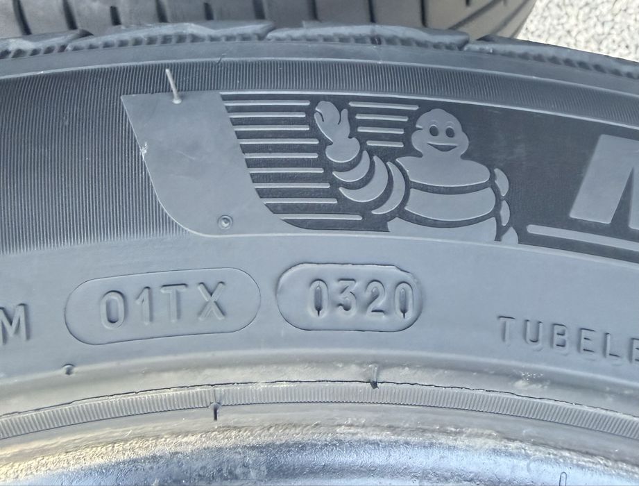 4бр 275/45/20 на 6мм с 20дот Мишелин
