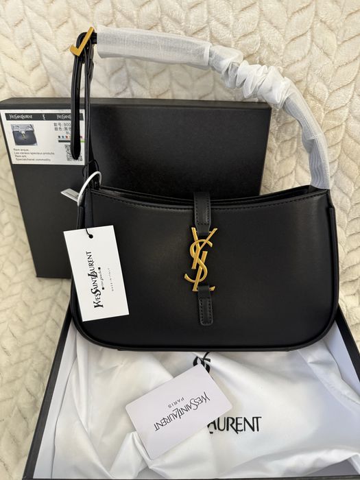 Дамска чанта нова YSL