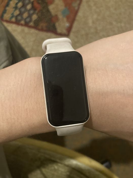 Продаю amazfit bend 7