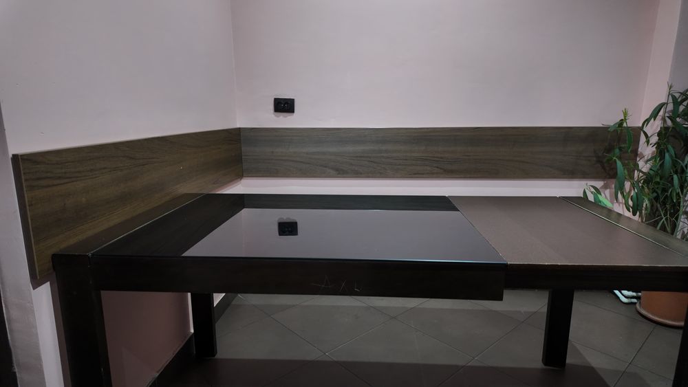 Mese restaurant uzate