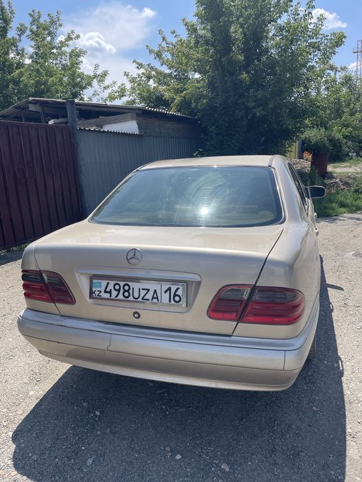 Mercedes-benz w210 E270