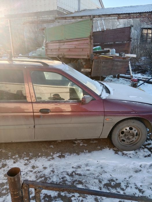 Продам форд эскорт