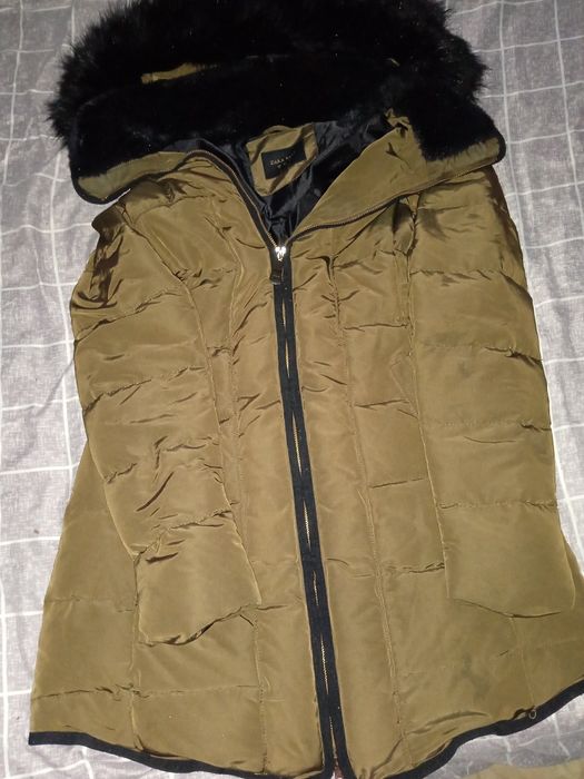 Продам женские куртки