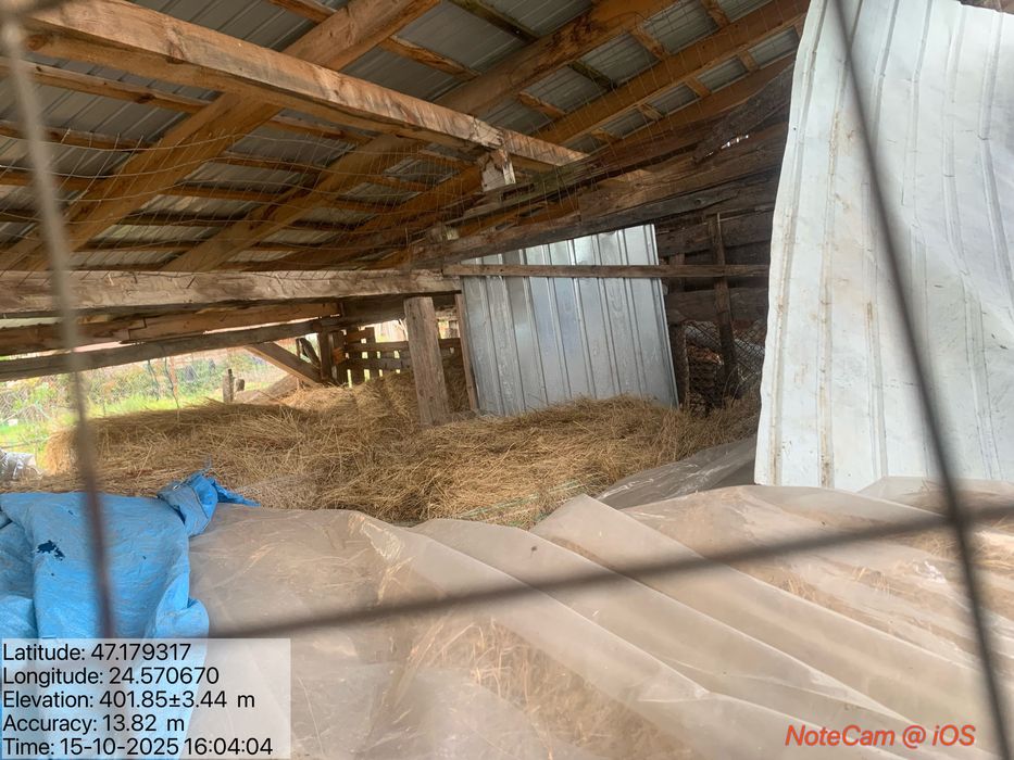 Baloti de fan si otava