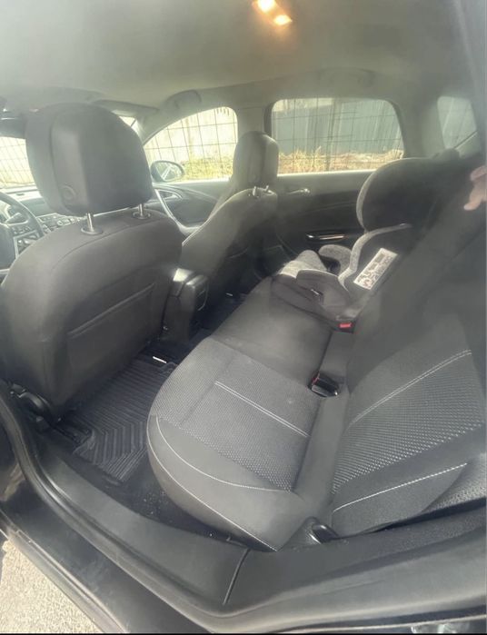 OPEL Astra 2011 — imagine 5