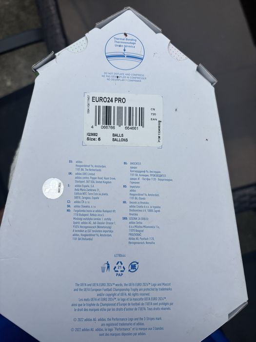 Адидас Оригинална топка