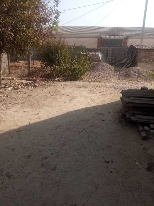 4-сотох ер сотилади, курук ерни узи,