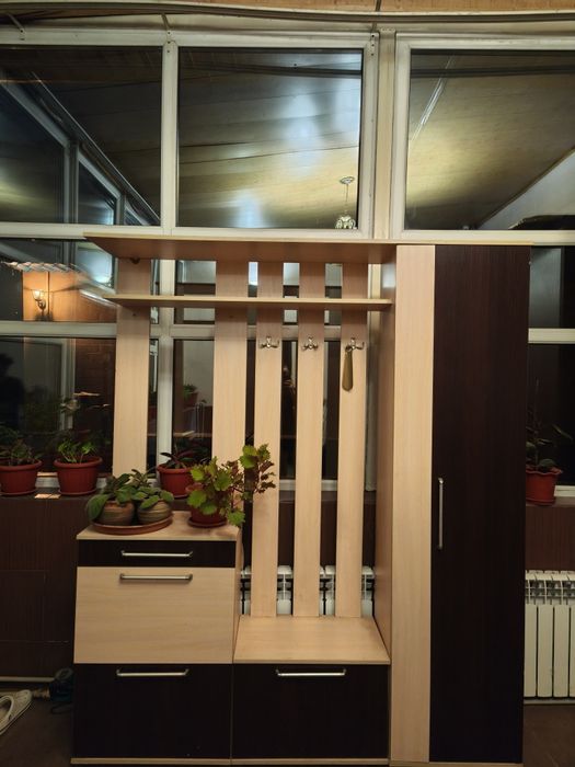 Продам прихожую продам шкаф