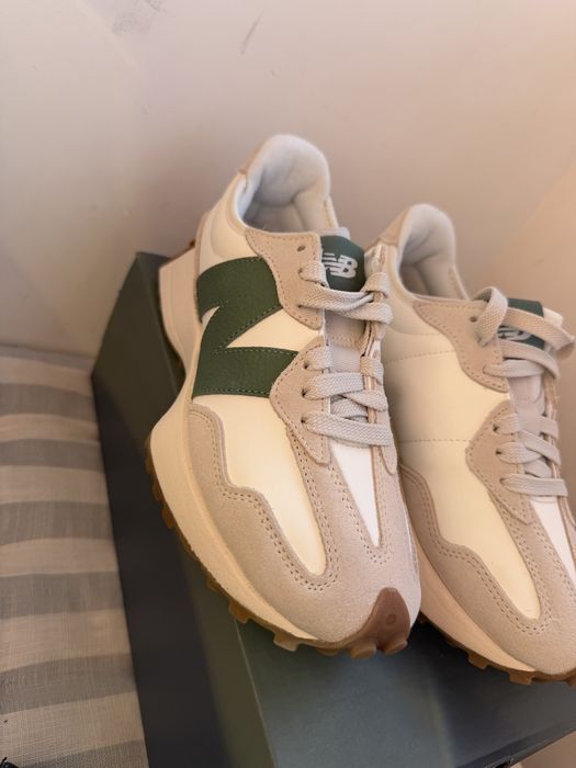 New Balance 327 sneakers unisex albi cu logo N verde piele 100% noi originali