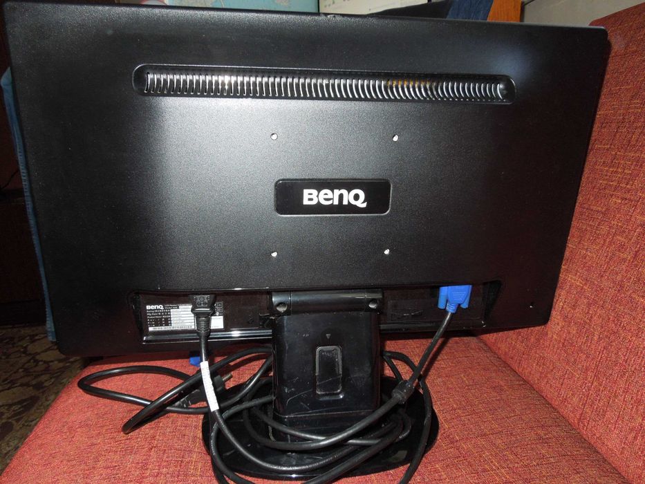 Монитор BenQ G2220HD