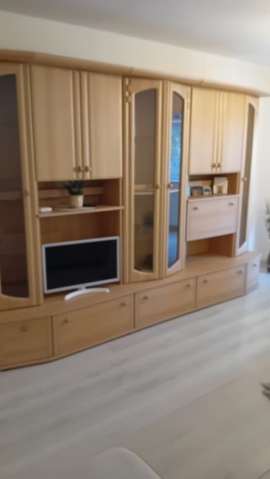 Vând mobilă living elegantă