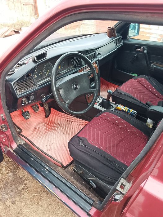 Мерс 190 2.3 газ-бензин