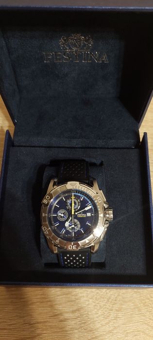 Продавам мъжки часовник