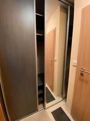 Дава се под наем Двустаен апартамент в София, Младост 1А - 70 кв.м за 373.83 € - Снимка #5