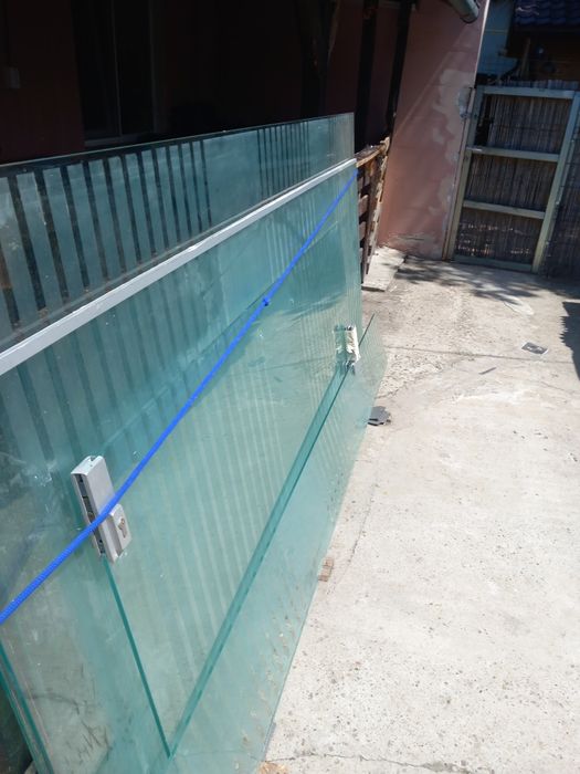Vind Geamuri termopan securizat 1cm grosime lungime 3mt Lățime 1 50 plus ușă sticlă