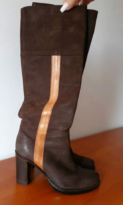 Cizme dama , piele intoarsa