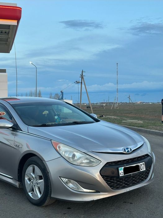 Хендай Соната YF