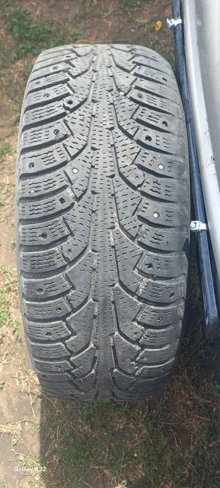 Продам зимнюю резину 225/60/16