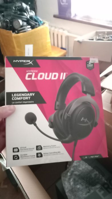 Продам компьютерный клуб boor com комноту