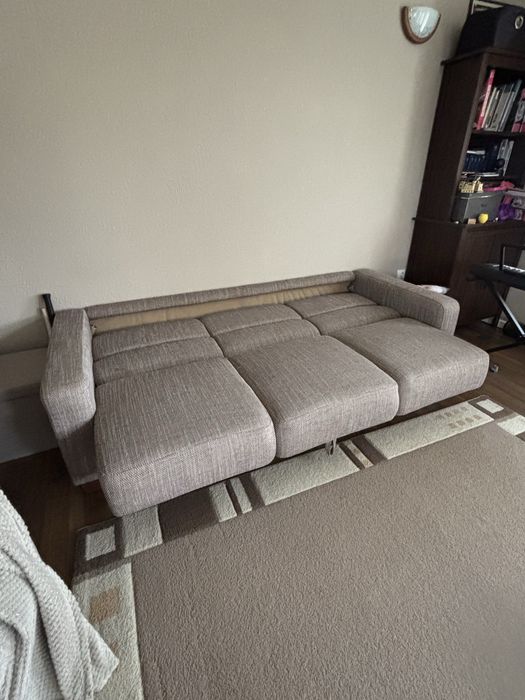 Canapea 3 locuri extensibila cu spatiu depozitare