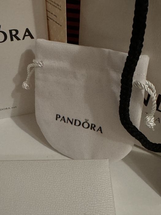 Продам браслет Pandora