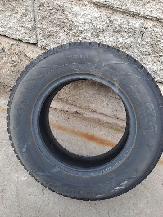 Продам комплект резины