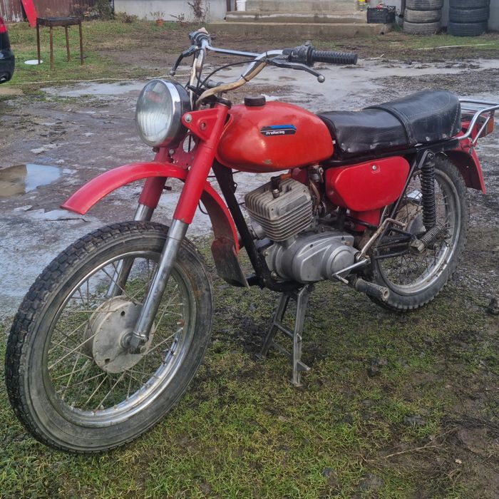 Vand  minsk 125 accept si alte schimburi merge si trage foarte bine