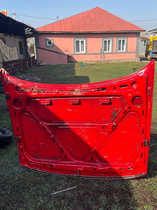 Продам капот от пассата