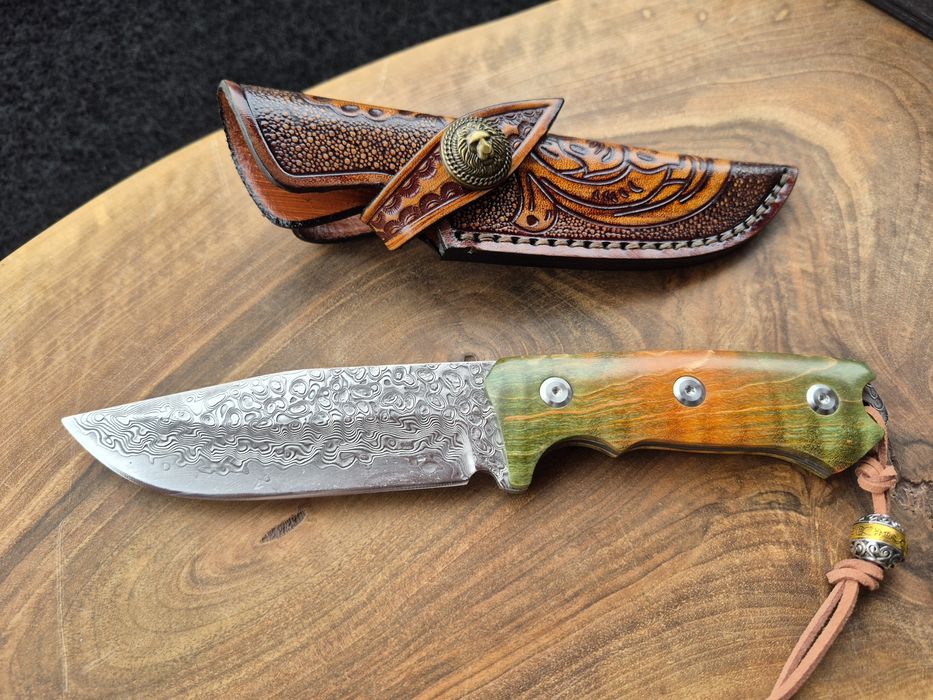 Уникален ловен нож дамаска стомана,фултанг с кожена кания LN422
