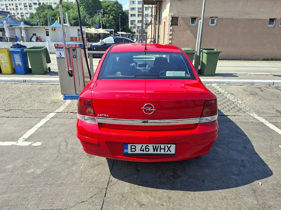 OPEL Astra 2012 — imagine 3