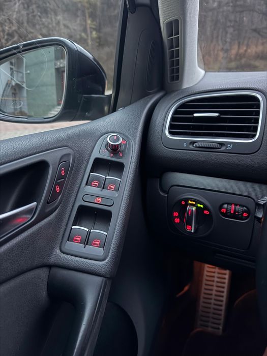 Volkswagen Golf 6, 1.6 TDI, 77 kW (105 CP), 2012