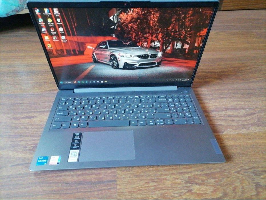 Продам срочно  ноутбук Lenova