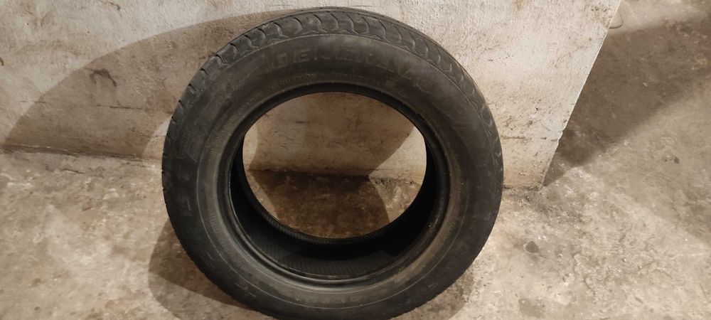 Продавам летни гуми 195 65 R15