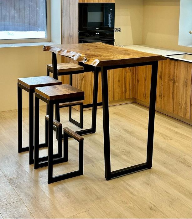 Барс стол от масив орех и метал