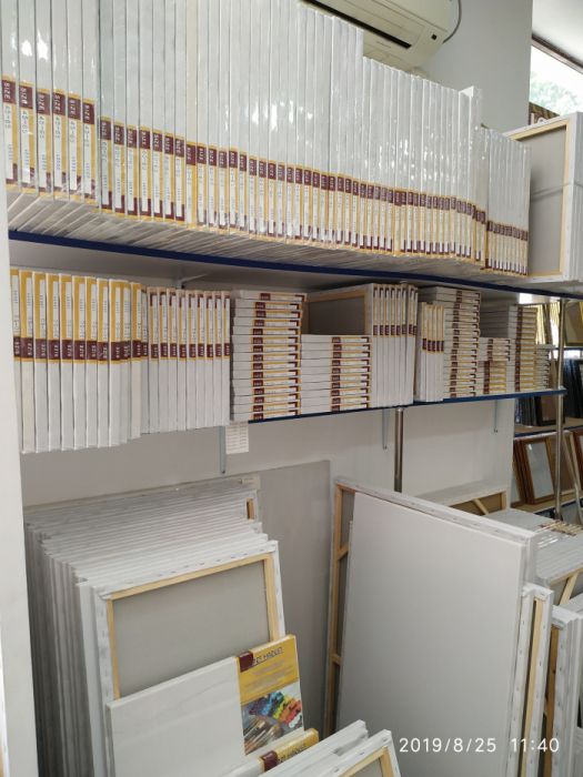 Холст на подрамнике.