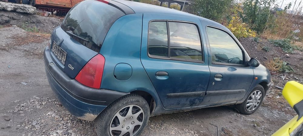 Renault clio 1.4i 55kw 1998г