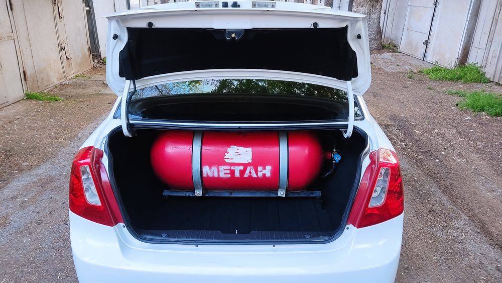 Srochno lasetti sotiladi karobka avtomat