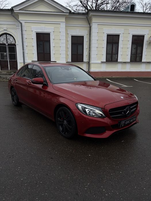 Mercedes-Benz / C-Class / 2015 /
